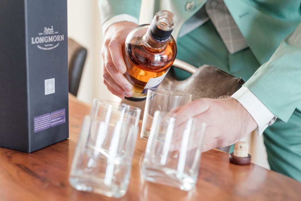 Trouwen bij Brasserie Oostgaag | Bruiloft Jurre & Saskia | Madelon Tijdink photography