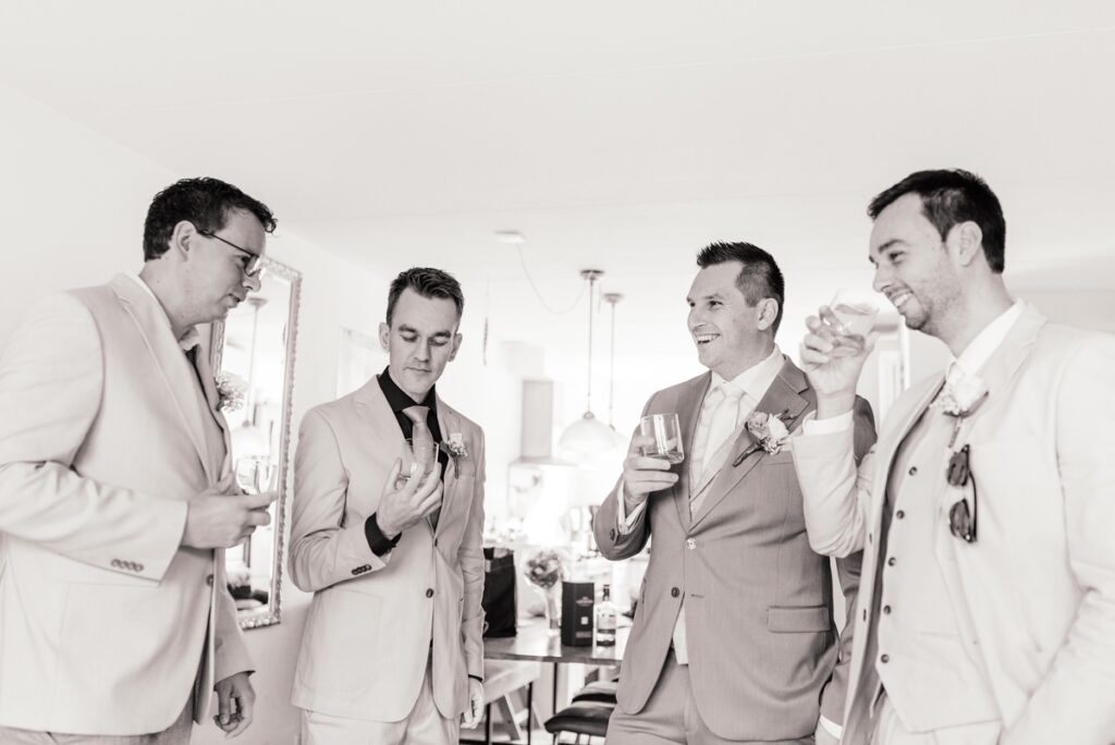 Trouwen bij Brasserie Oostgaag | Bruiloft Jurre & Saskia | Madelon Tijdink photography