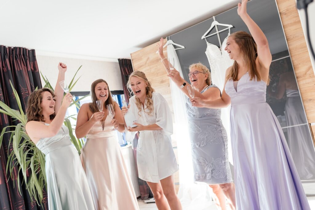 Trouwen bij Brasserie Oostgaag | Bruiloft Jurre & Saskia | Madelon Tijdink photography