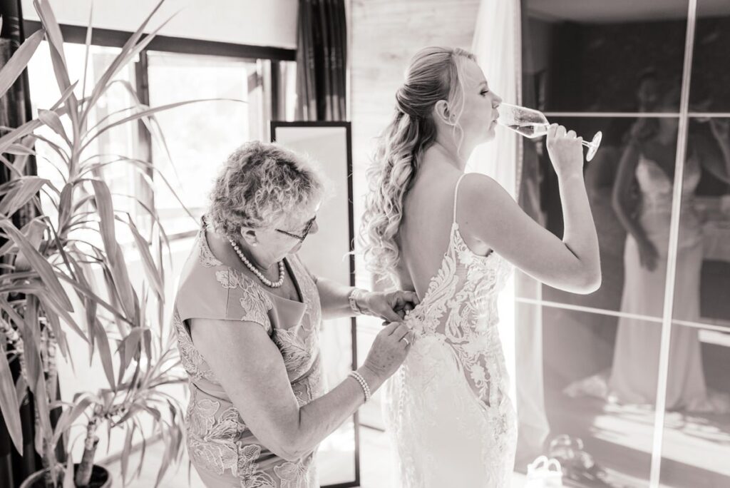 Trouwen bij Brasserie Oostgaag | Bruiloft Jurre & Saskia | Madelon Tijdink photography