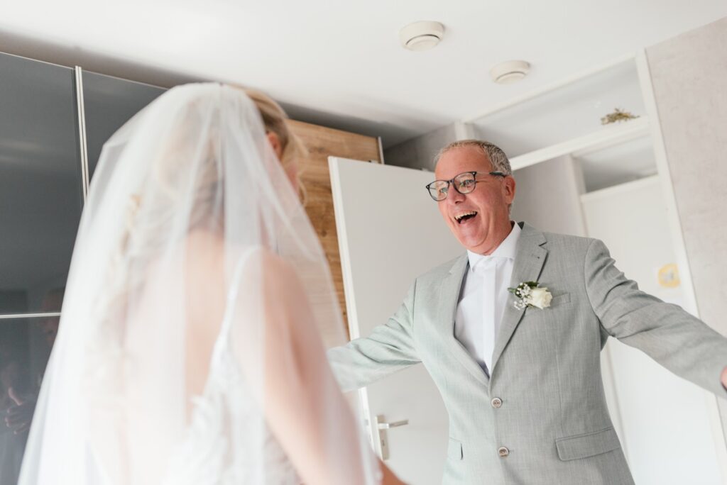 Trouwen bij Brasserie Oostgaag | Bruiloft Jurre & Saskia | Madelon Tijdink photography