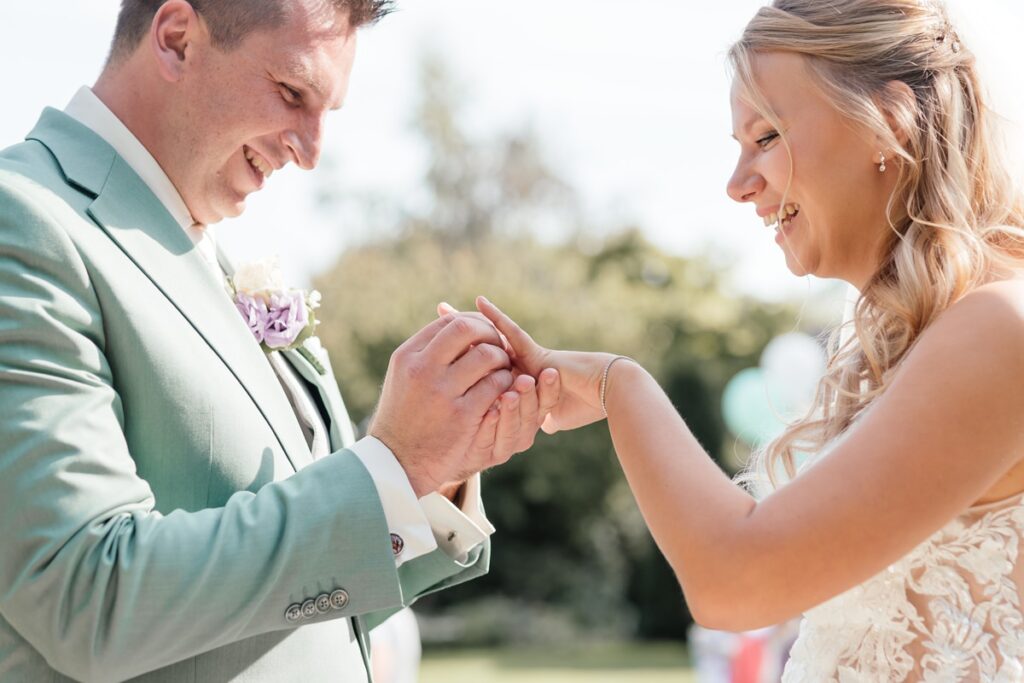 Trouwen bij Brasserie Oostgaag | Bruiloft Jurre & Saskia | Madelon Tijdink photography