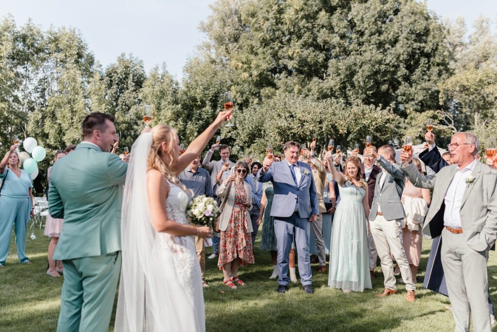 Trouwen bij Brasserie Oostgaag | Bruiloft Jurre & Saskia | Madelon Tijdink photography