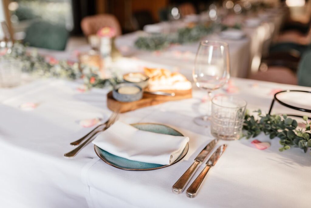 Trouwen bij Brasserie Oostgaag | Bruiloft Jurre & Saskia | Madelon Tijdink photography